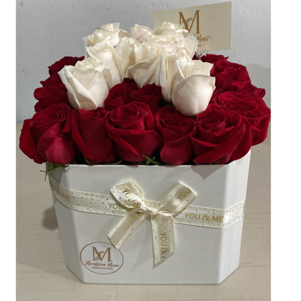 Caja de Rosas con Inicial