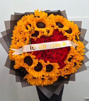 WhatsApp Image 2026-01-30 at 10.51.53 AM (1) Ramos de 30 Girasoles y 48 Rosas San Valentin