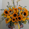 Girasoles y Orquídea para mamá