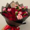 Ramo de 24 Rosas con mini clavel para mamá